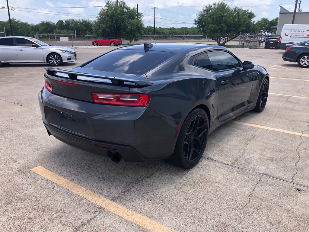 2017 Chevrolet Camaro Image 4