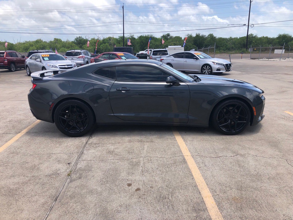 2017 Chevrolet Camaro Image 5