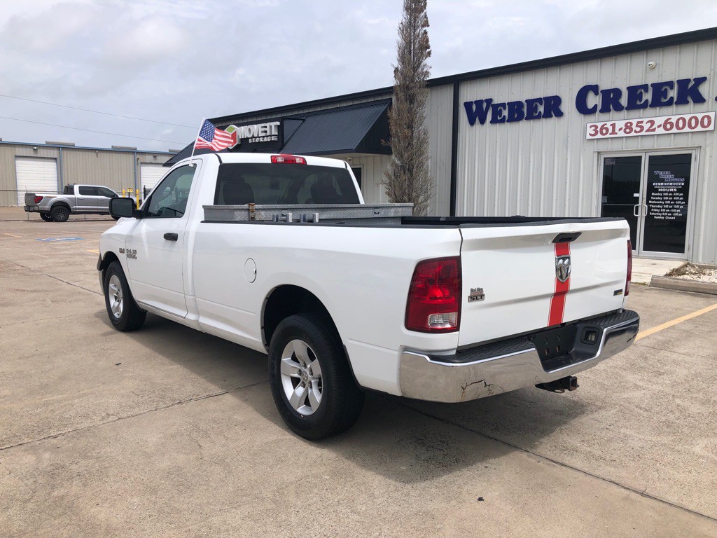 2014 RAM 1500 Image 3