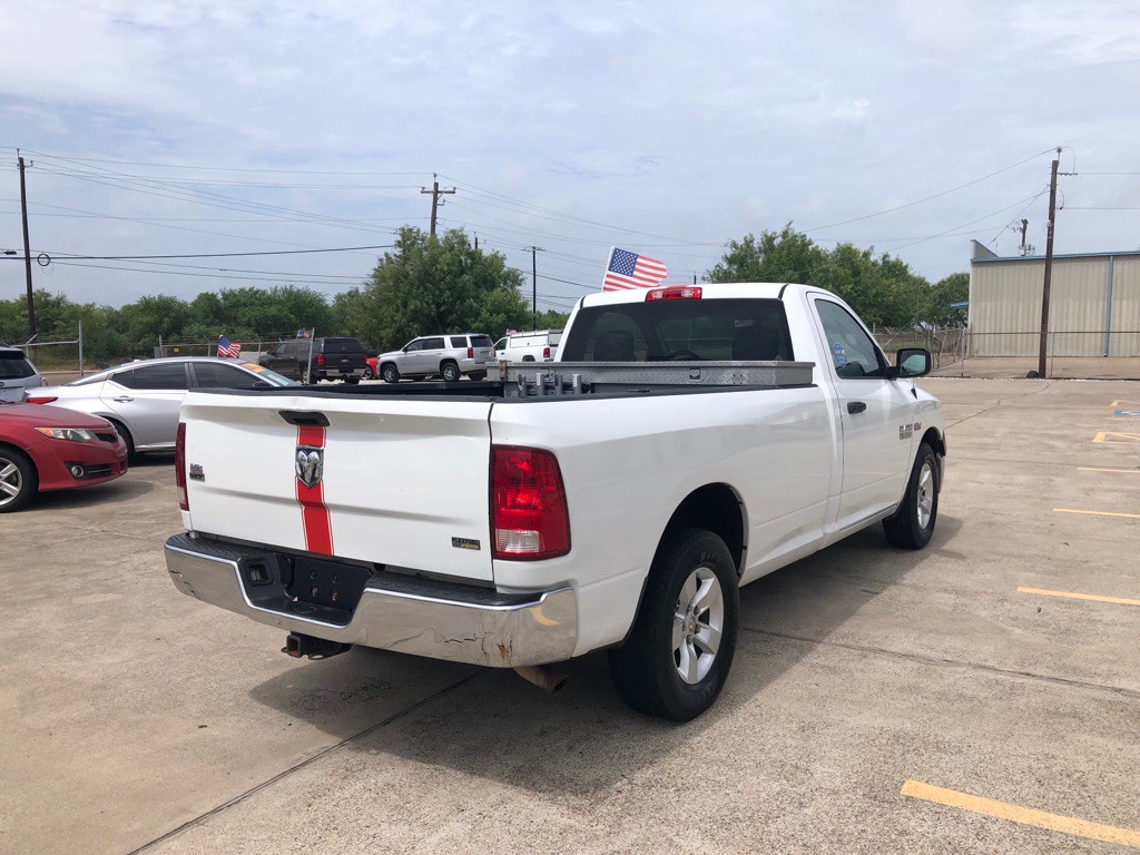 2014 RAM 1500 Image 4