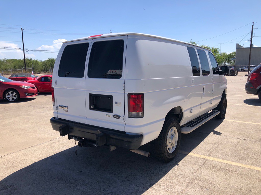 2014 Ford Econoline Image 4