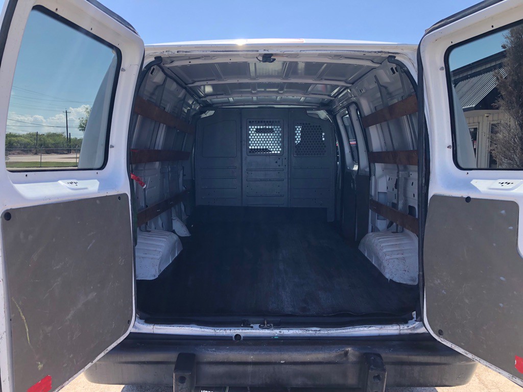 2014 Ford Econoline Image 8
