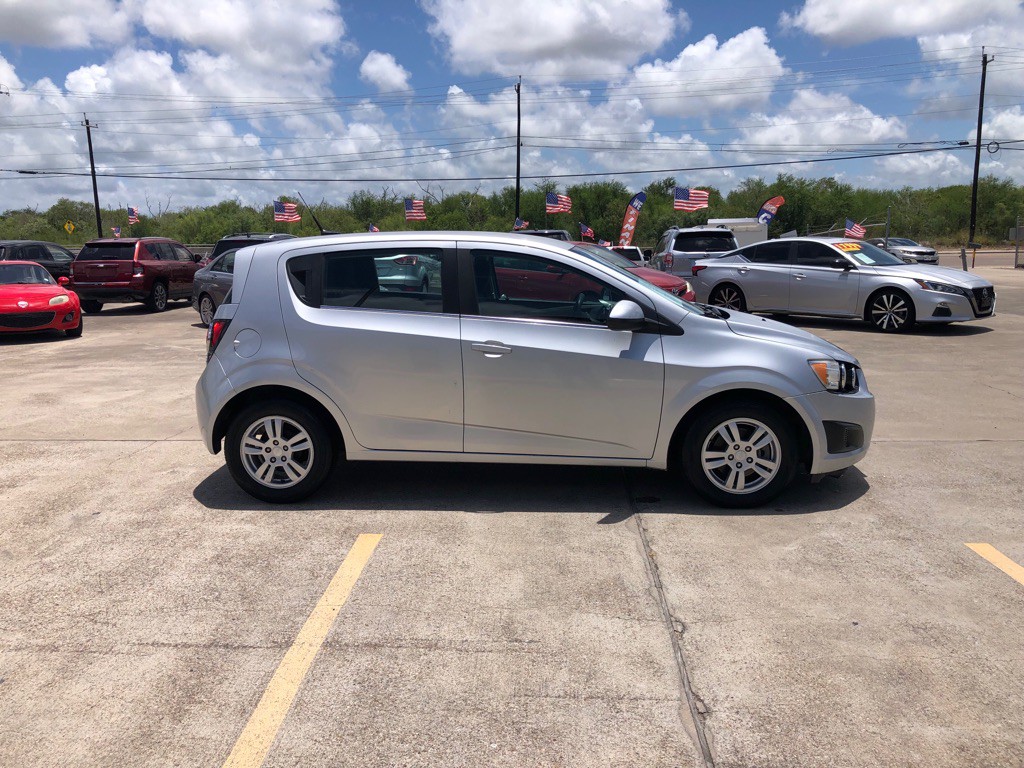 2013 Chevrolet Sonic Image 16