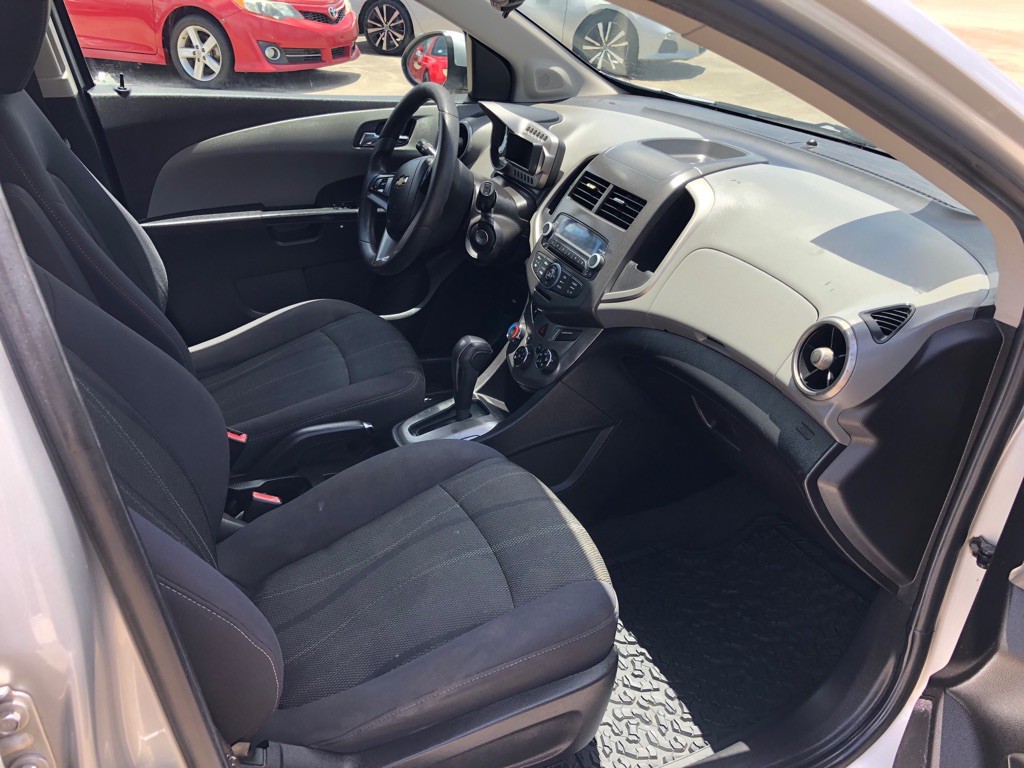 2013 Chevrolet Sonic Image 20