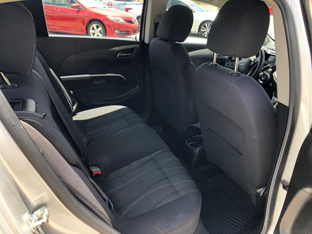 2013 Chevrolet Sonic Image 21