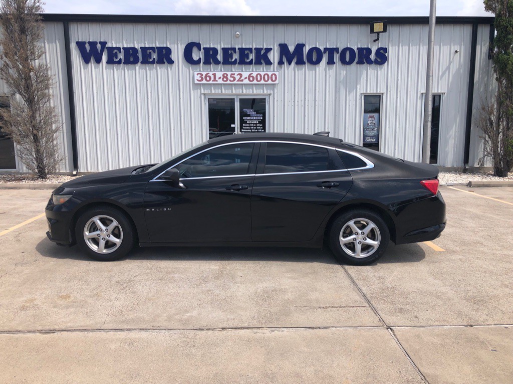 2016 Chevrolet Malibu Image 1
