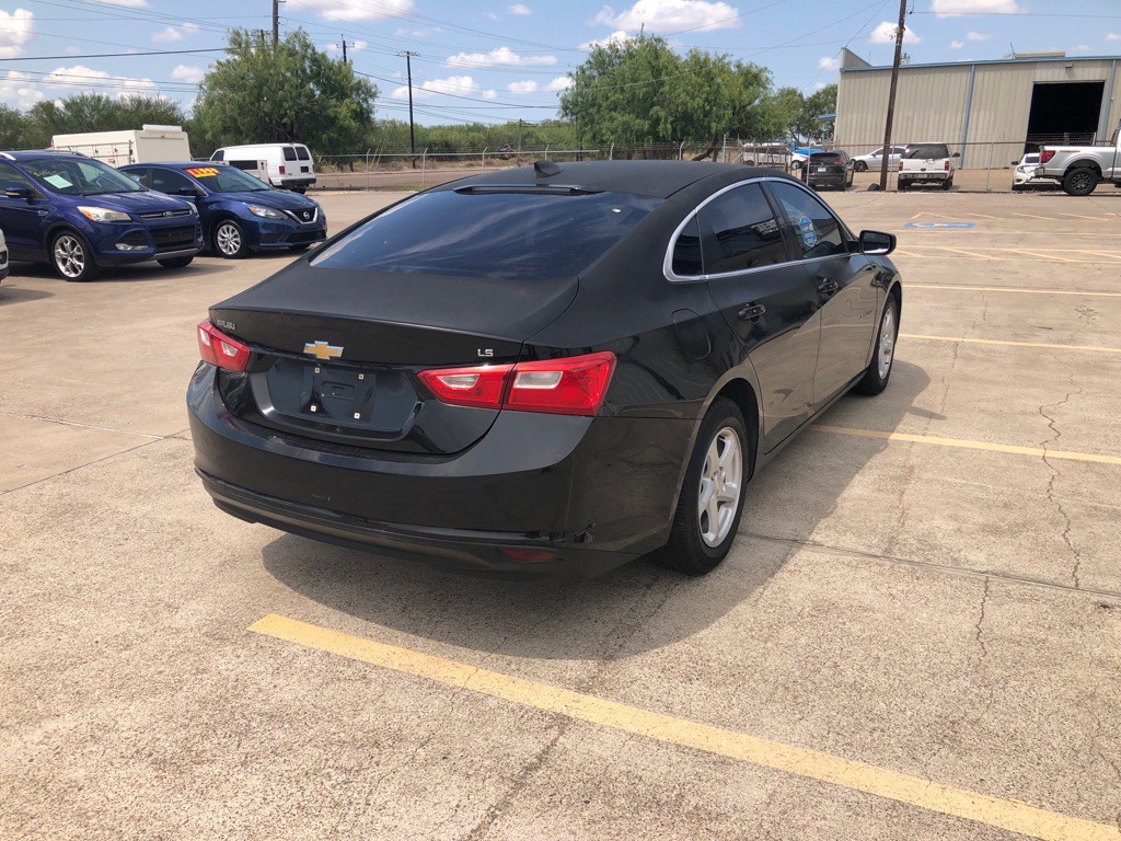 2016 Chevrolet Malibu Image 4