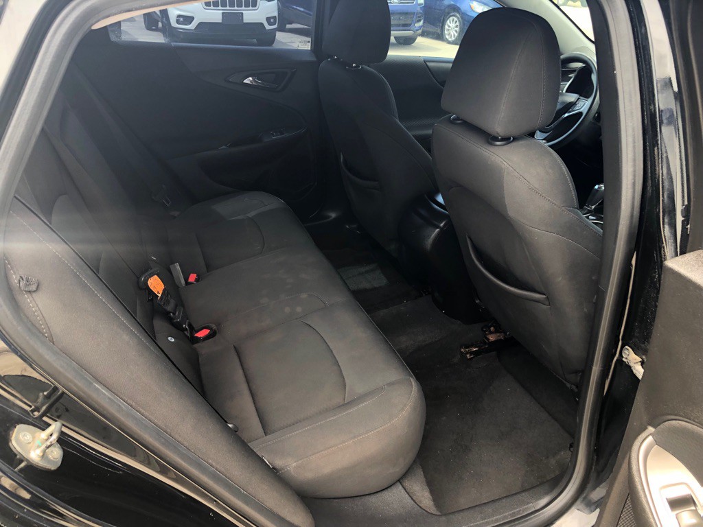 2016 Chevrolet Malibu Image 10