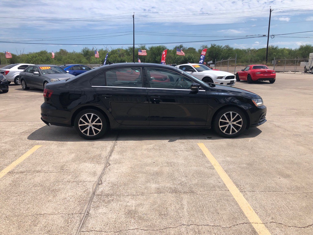 2017 Volkswagen Jetta Image 5