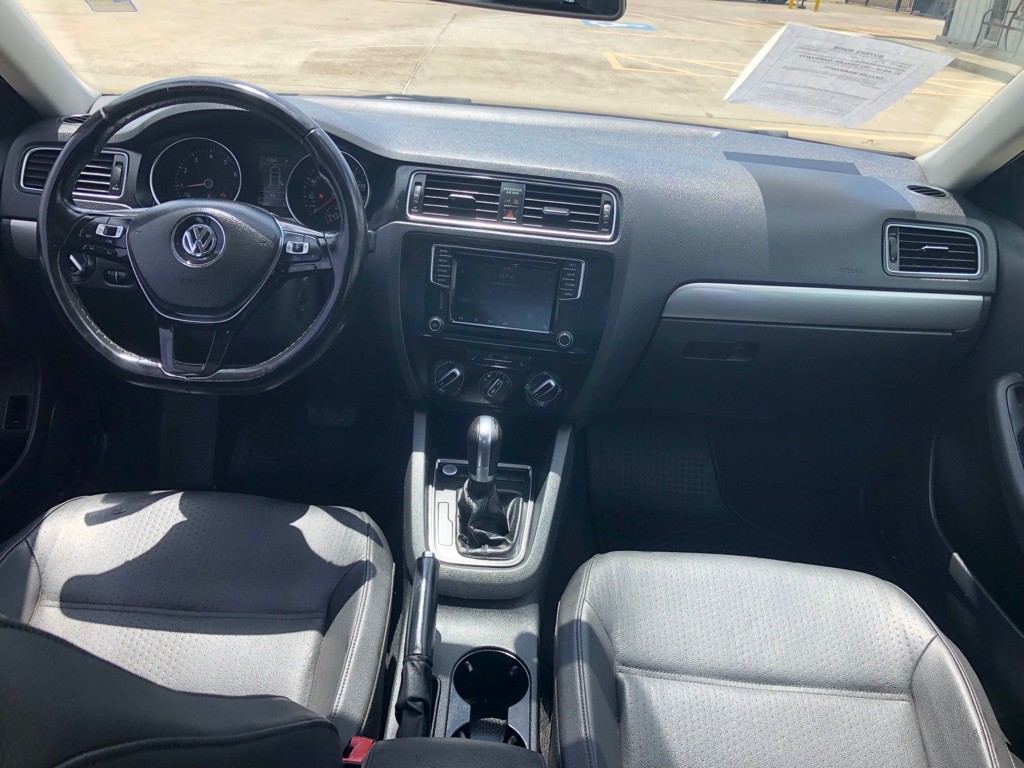 2017 Volkswagen Jetta Image 11