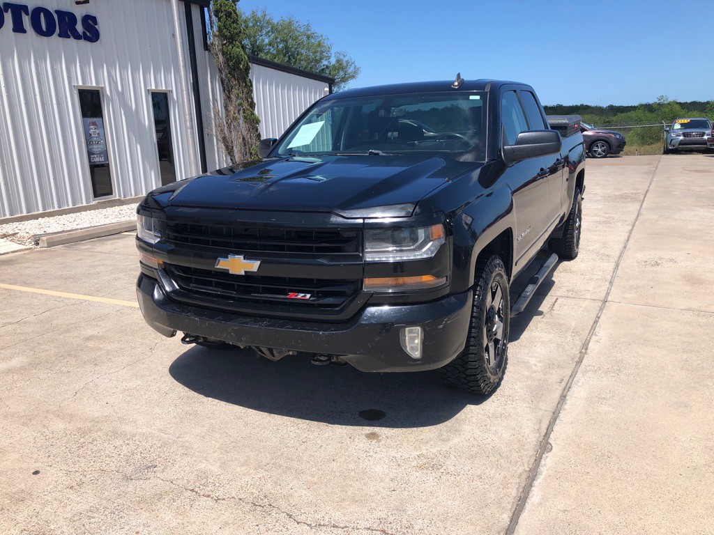 2018 Chevrolet Silverado 1500 Image 2
