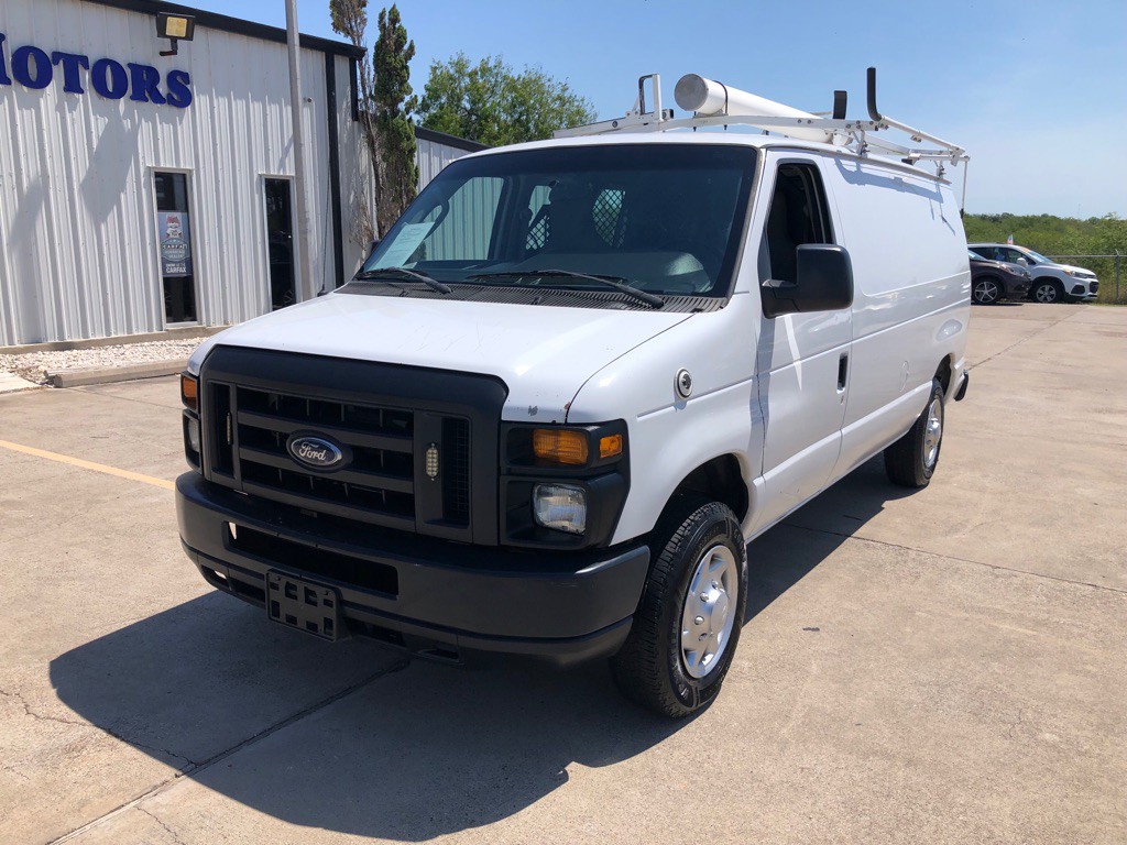 2013 Ford Econoline Image 2