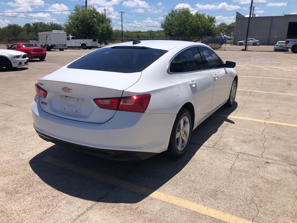 2019 Chevrolet Malibu Image 4