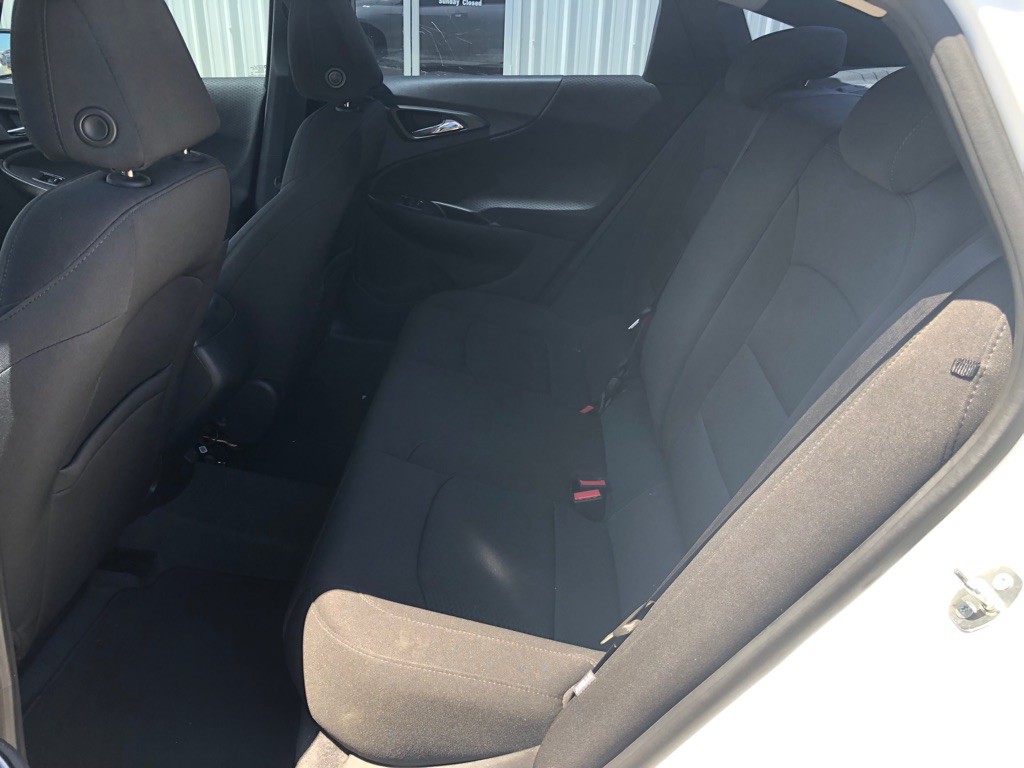 2019 Chevrolet Malibu Image 8