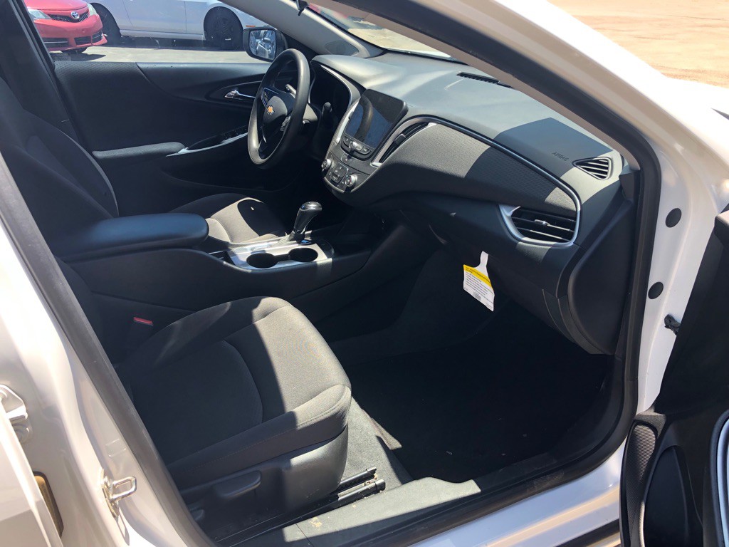 2019 Chevrolet Malibu Image 9