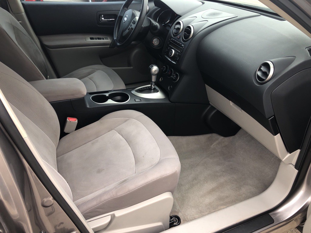 2013 Nissan Rogue Image 10