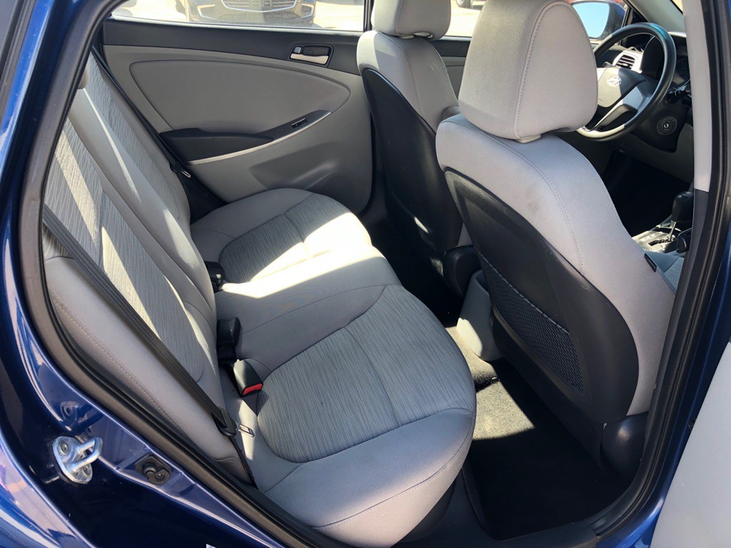 2017 Hyundai Accent Image 8