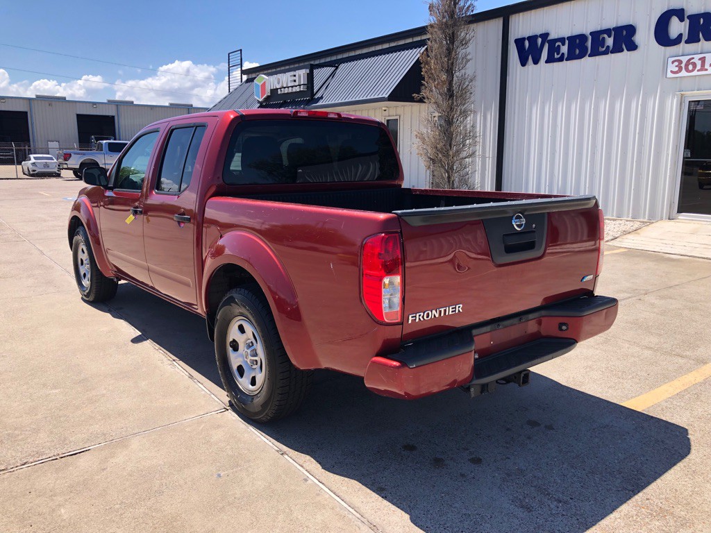 2017 Nissan Frontier Image 3