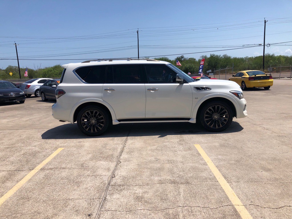 2015 INFINITI QX80 Image 5