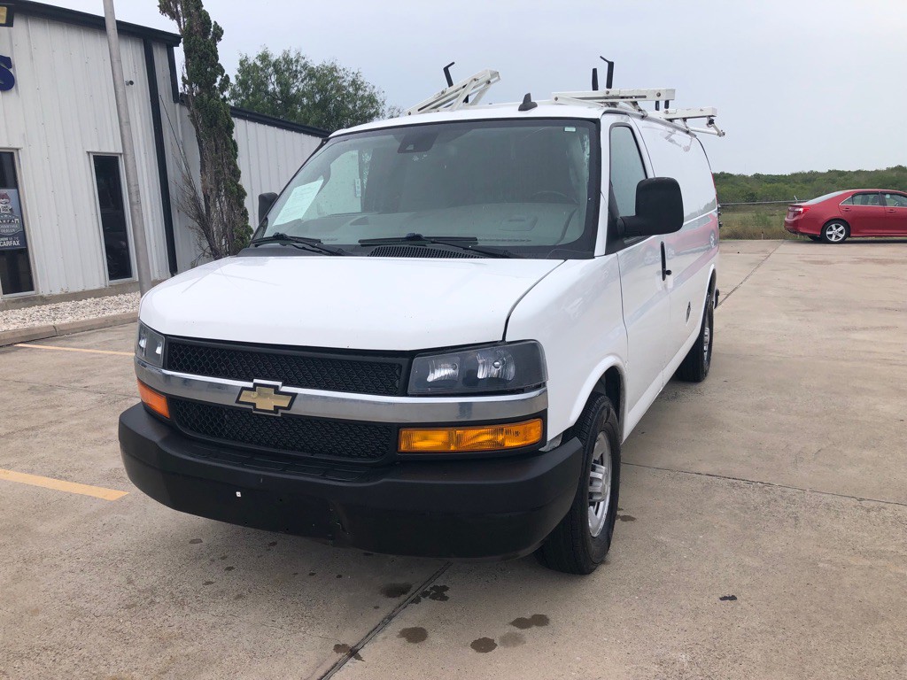 2019 Chevrolet Express Image 2