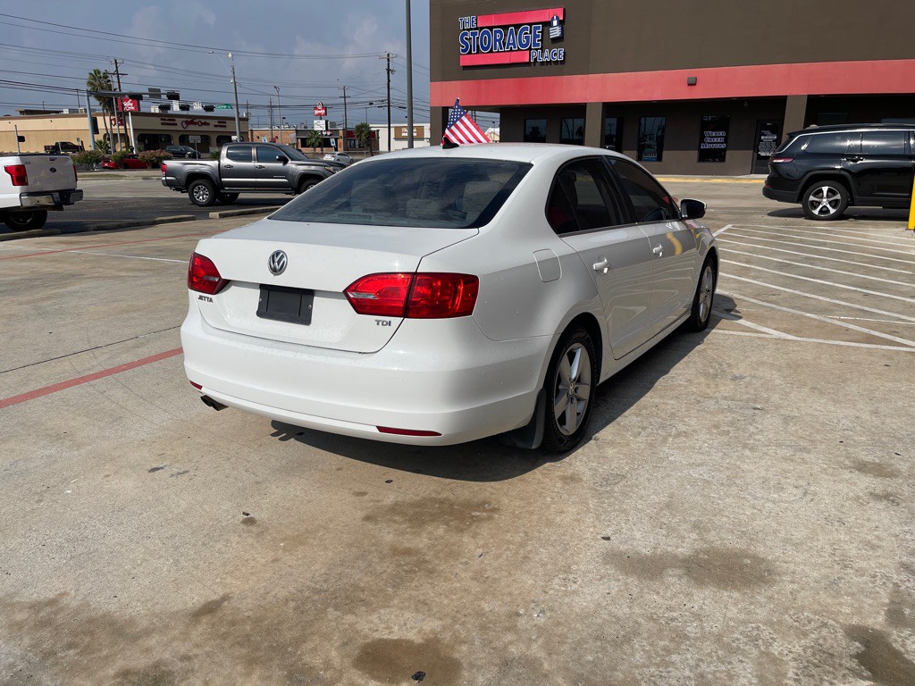 2014 Volkswagen Jetta Image 4