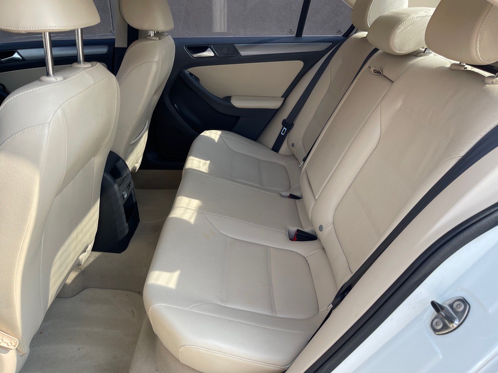 2014 Volkswagen Jetta Image 8