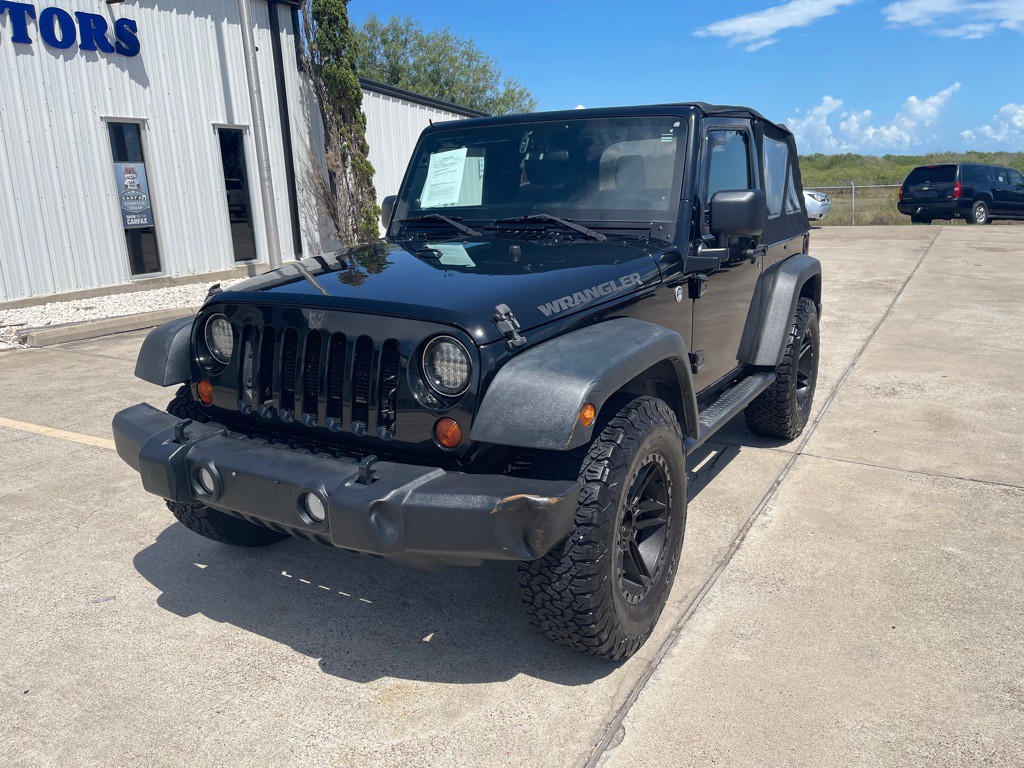 2012 Jeep Wrangler Image 2