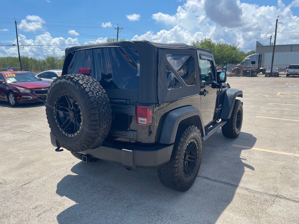 2012 Jeep Wrangler Image 4