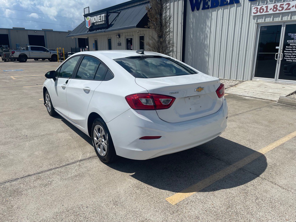 2019 Chevrolet Cruze Image 3
