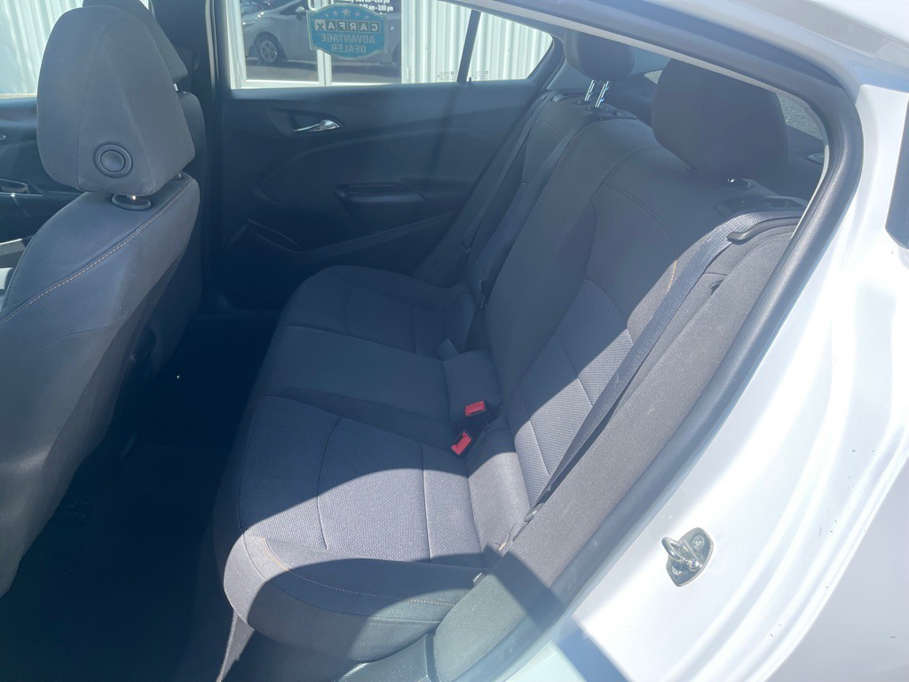 2019 Chevrolet Cruze Image 8