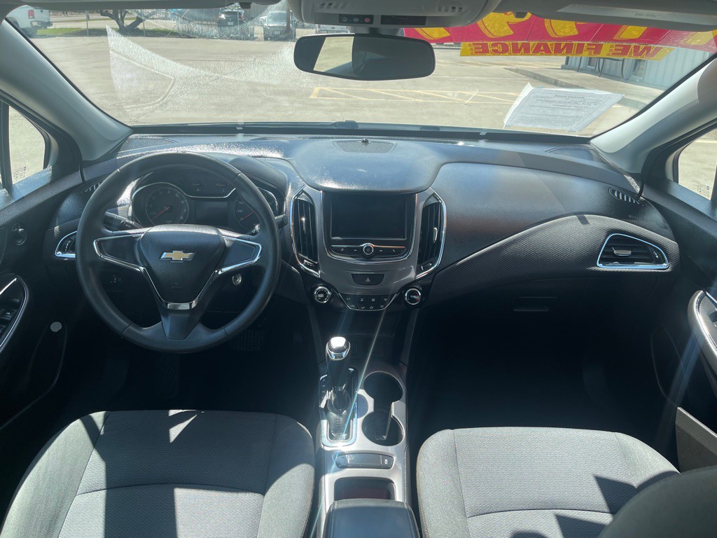 2019 Chevrolet Cruze Image 11