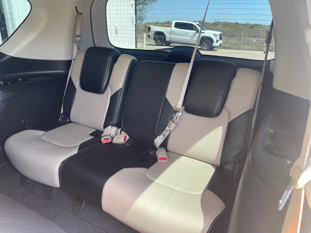 2018 Nissan Armada Image 9