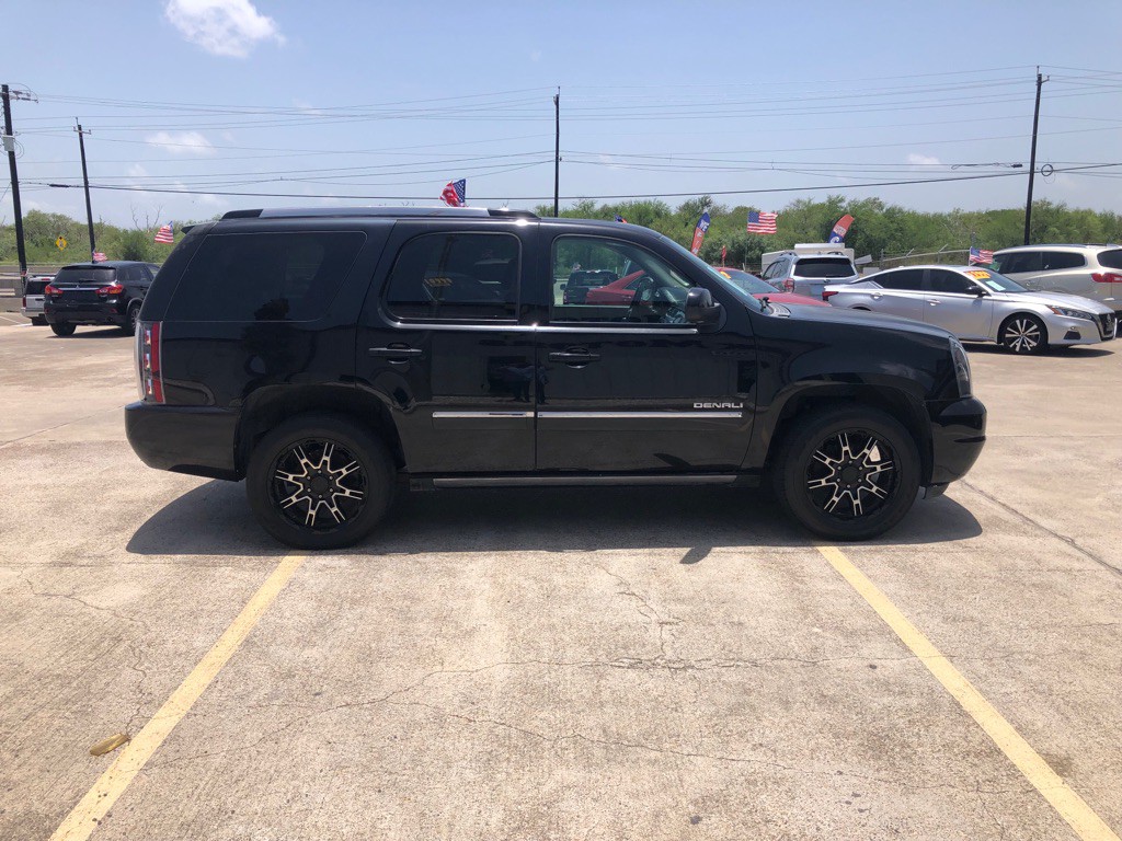 2010 GMC Yukon Image 5