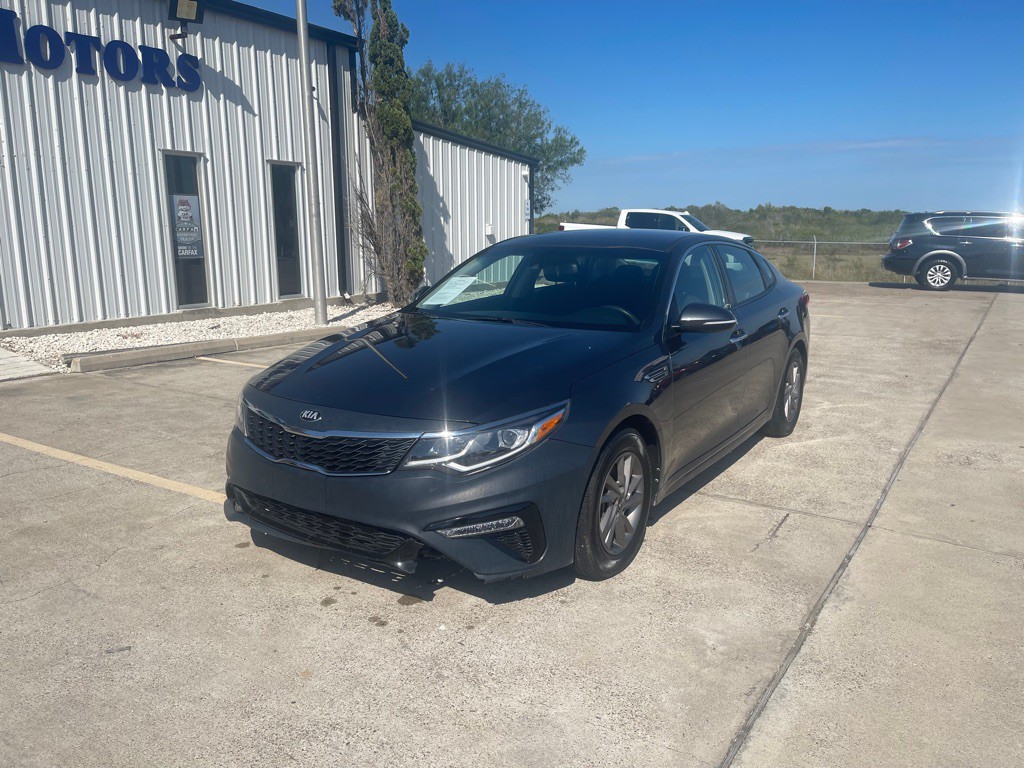 2020 Kia Optima Image 1
