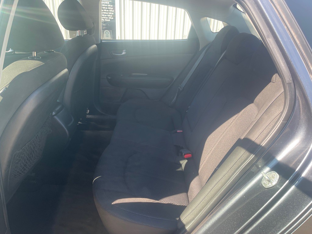 2020 Kia Optima Image 7