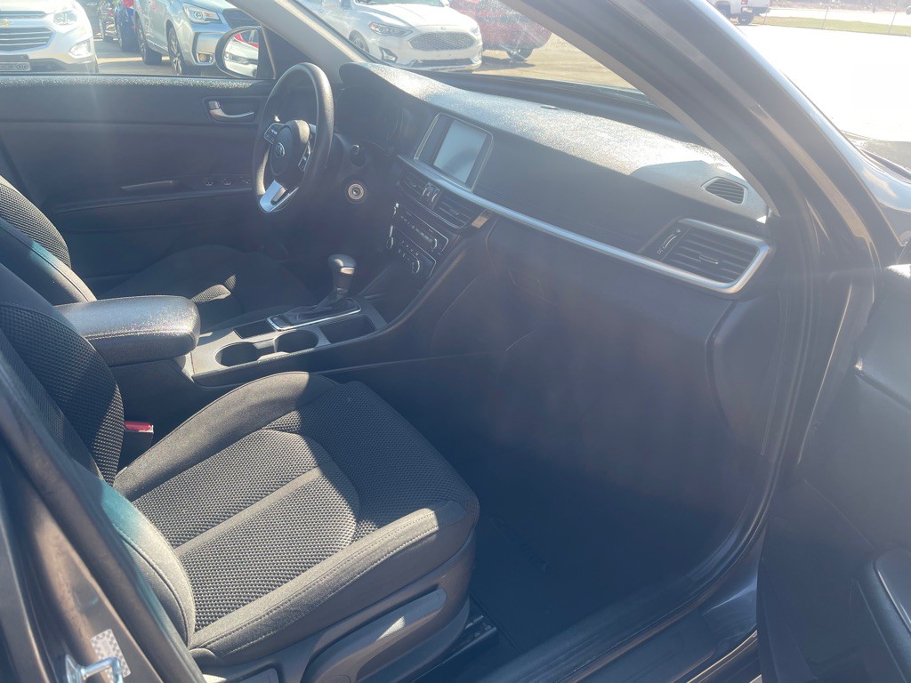 2020 Kia Optima Image 8