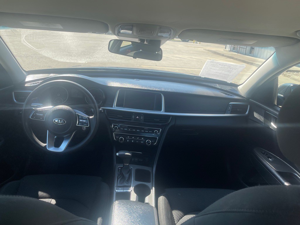 2020 Kia Optima Image 10