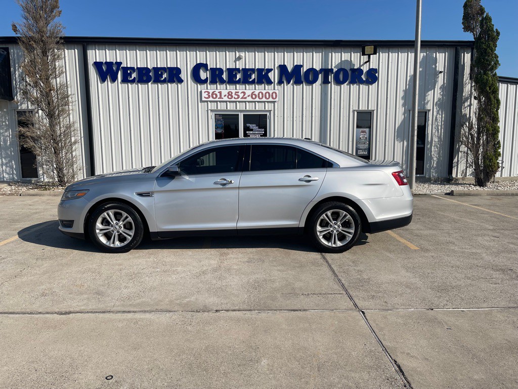 2014 Ford Taurus Image 1