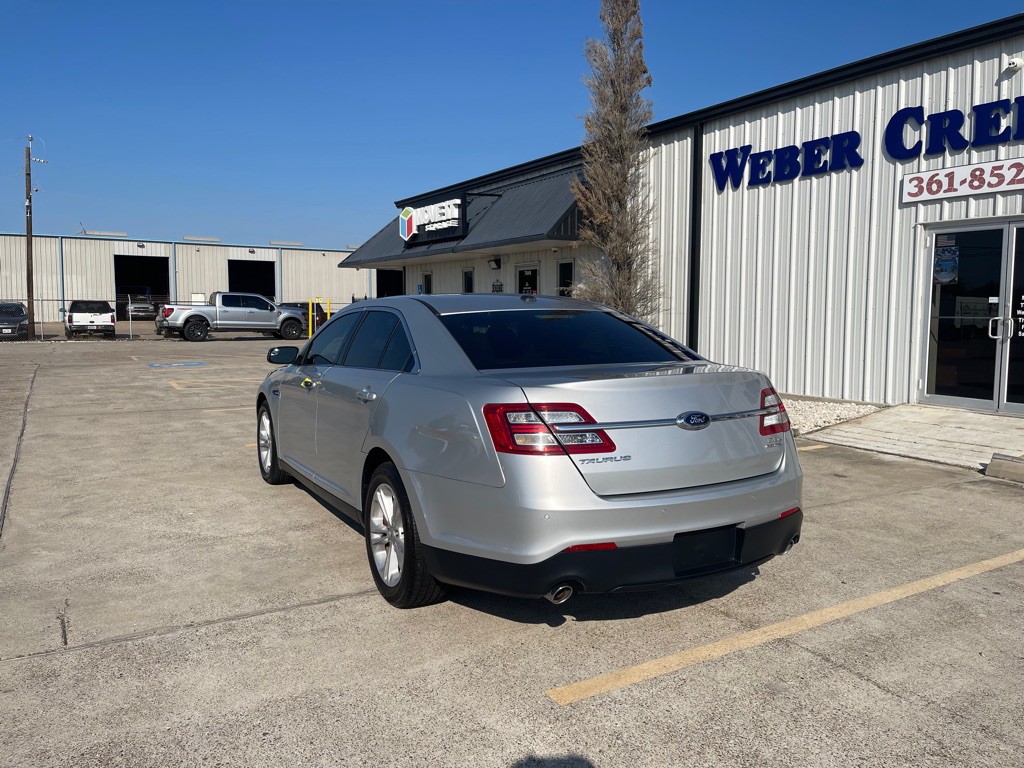 2014 Ford Taurus Image 3