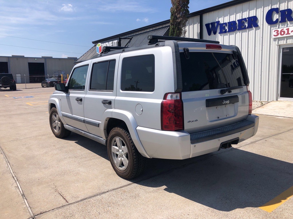 2006 Jeep Commander Image 3