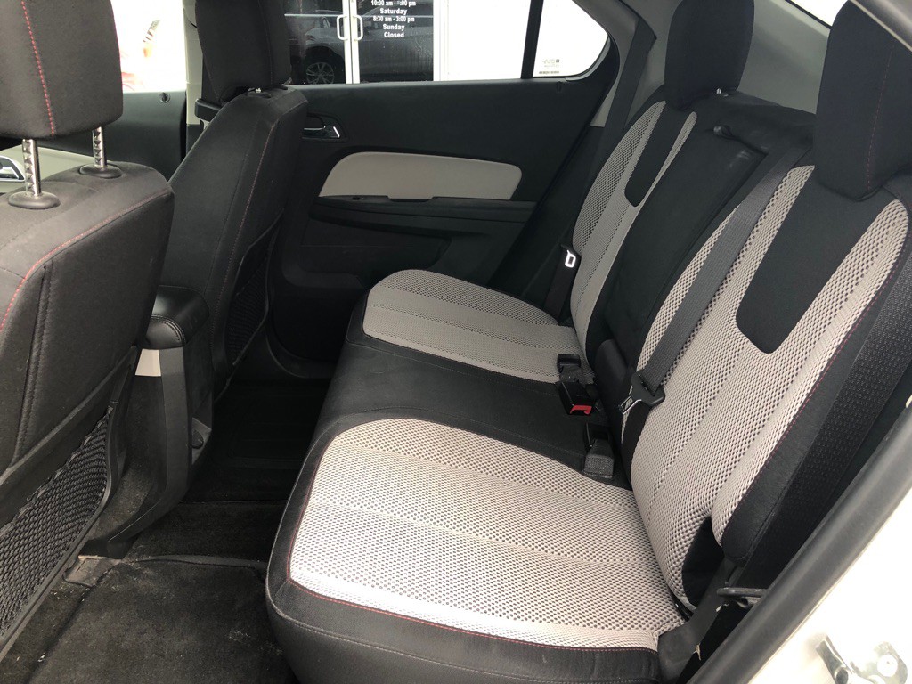 2017 Chevrolet Equinox Image 8