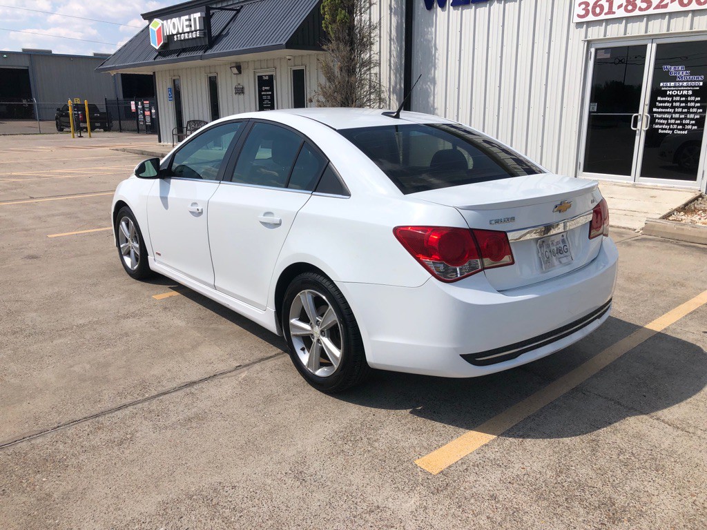 2014 Chevrolet Cruze Image 3