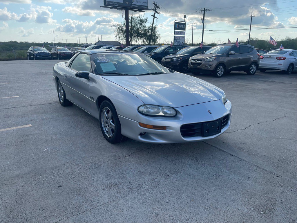 1998 Chevrolet Camaro Image 6