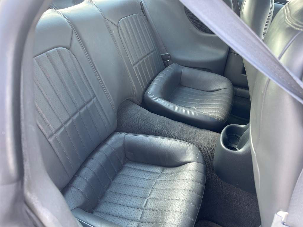 1998 Chevrolet Camaro Image 10