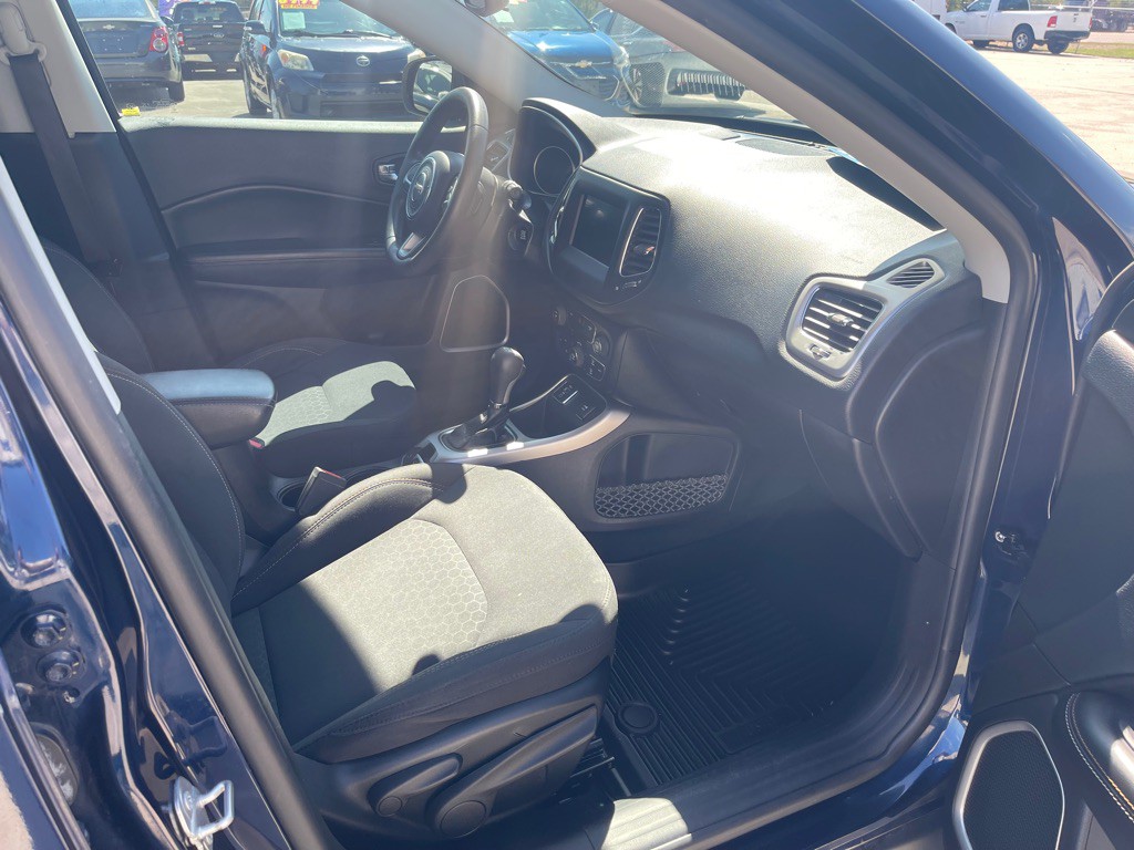 2019 Jeep Compass Image 10