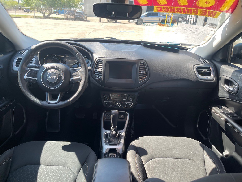 2019 Jeep Compass Image 12