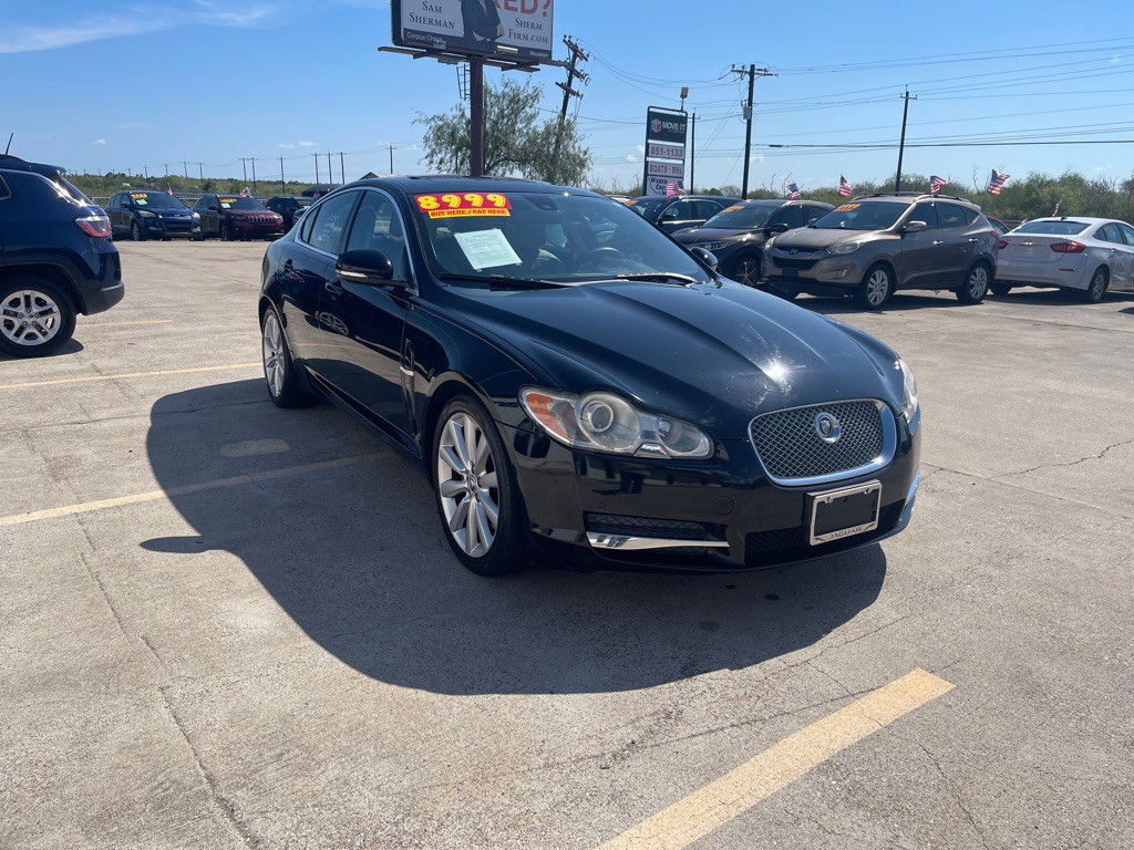 2011 Jaguar XF Image 6