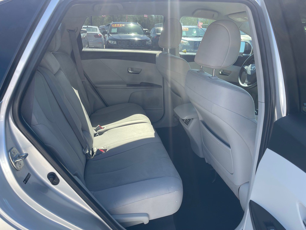 2009 Toyota Venza Image 11