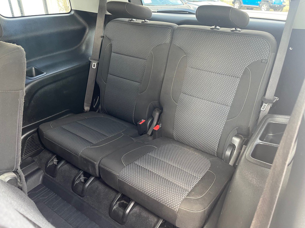 2021 GMC Acadia Image 9