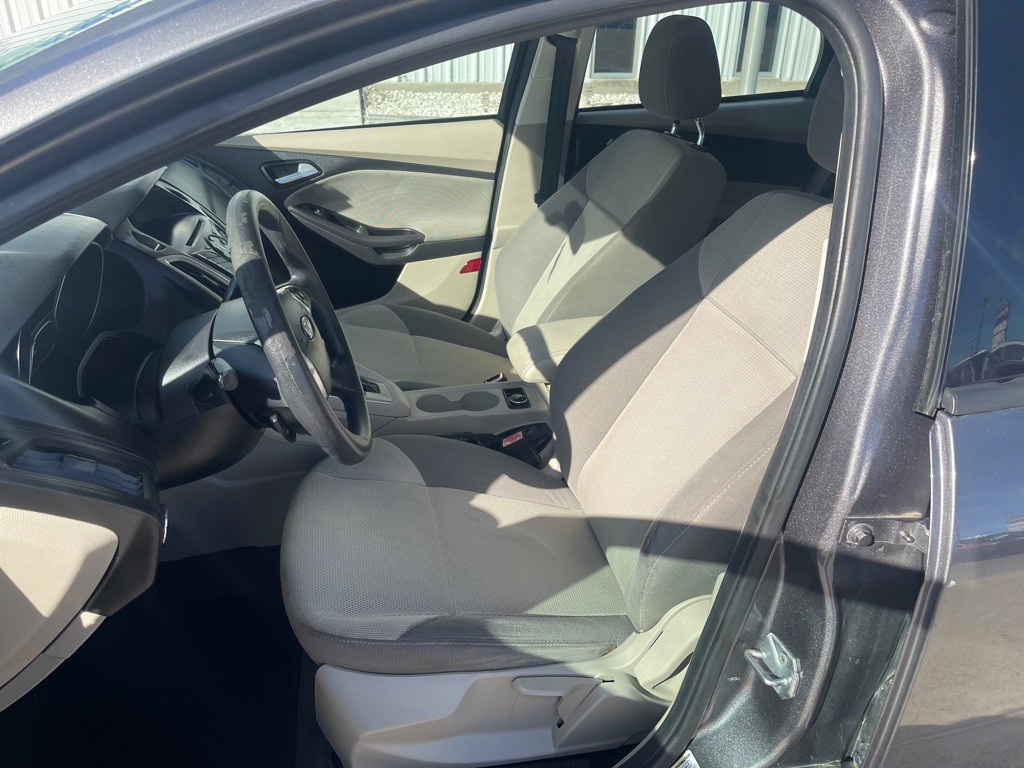 2012 Ford Focus Image 7